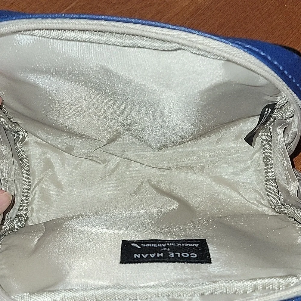 NWOT Cole Haan Cosmetic Travel Bag Black Navy & Tan